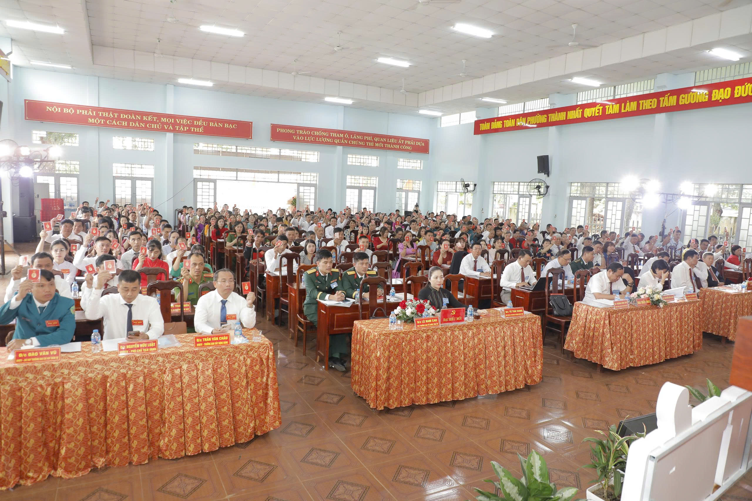 gen-h-bieur quyết